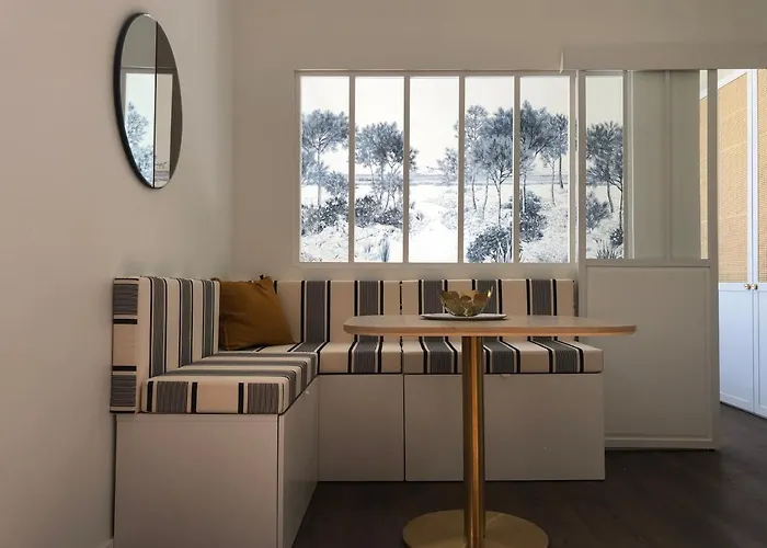 Bel Appartement, Offrant Calme Et Luminosite, Proche Cote Des Basques